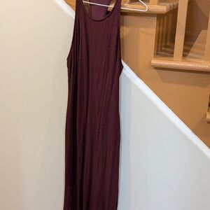 Elegant Burgundy Sleeveless Dress
